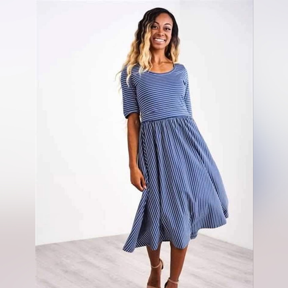 Latched Mama Cotton Dress large